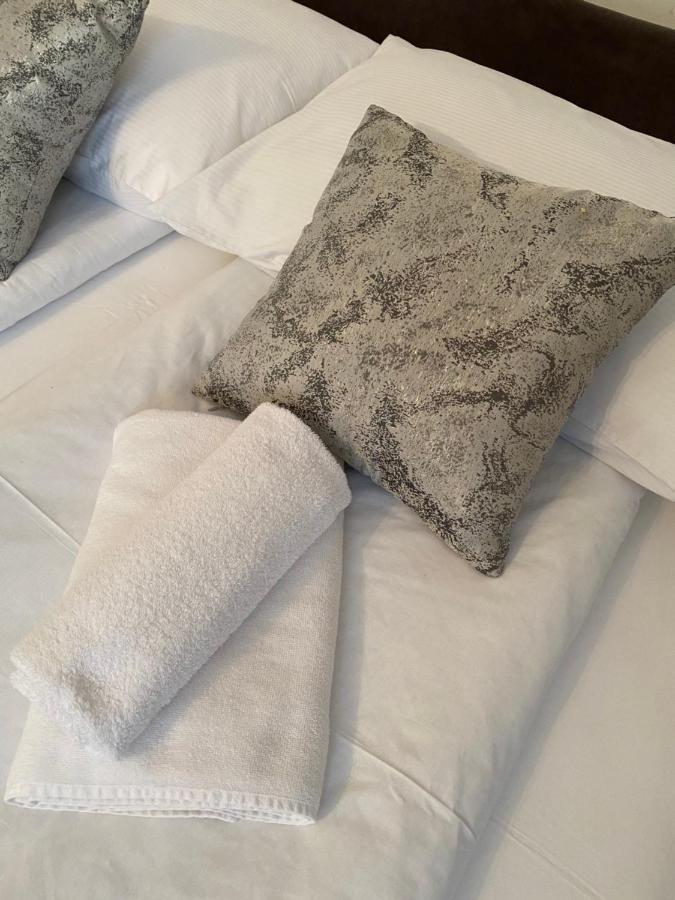 Hotel Martini Zagreb Hotel And Restaurant Sesvete Luaran gambar